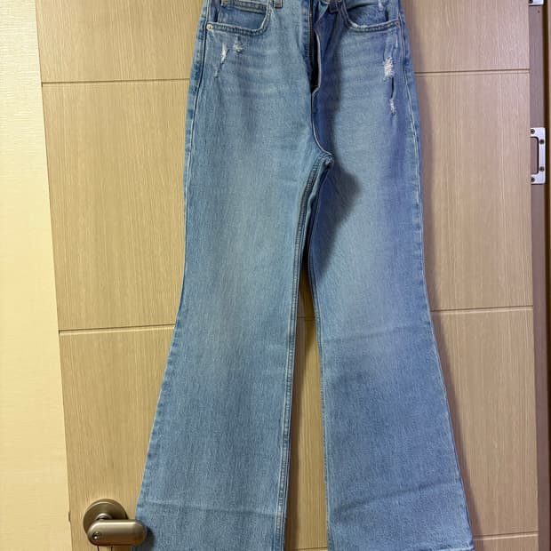 리바이스 70's 하이 플레어 진 26