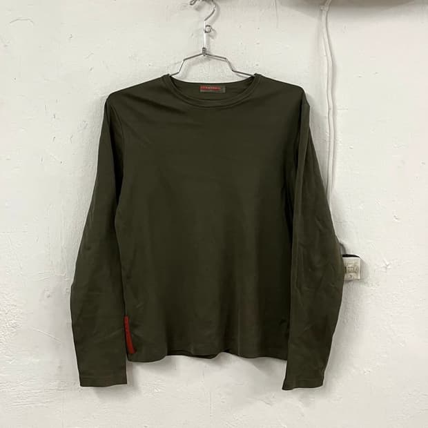 프라다 스포츠 롱슬리브