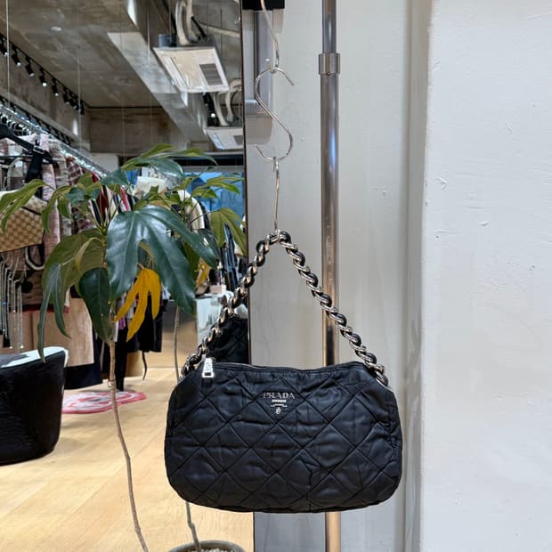 프라다 블랙 나일론 퀼팅 체인 숄더백 