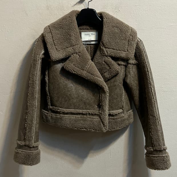 마뗑킴 퍼 무스탕 자켓