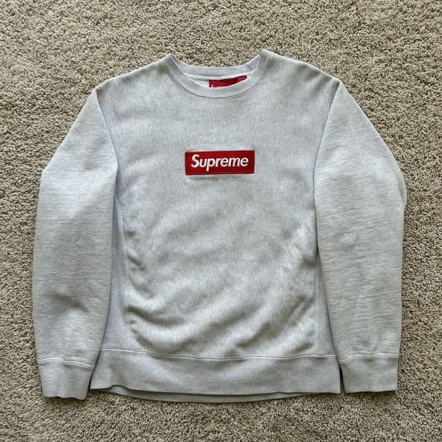 슈프림 박스 로고 크루넥