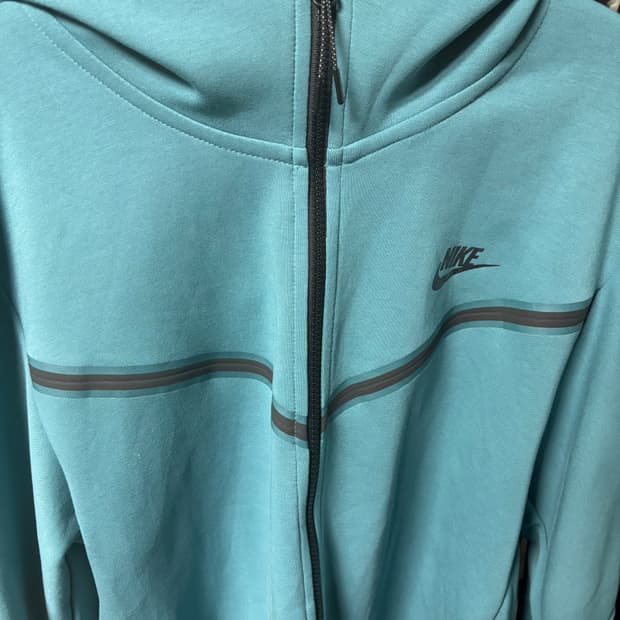 나이키 테크팩 희귀매물