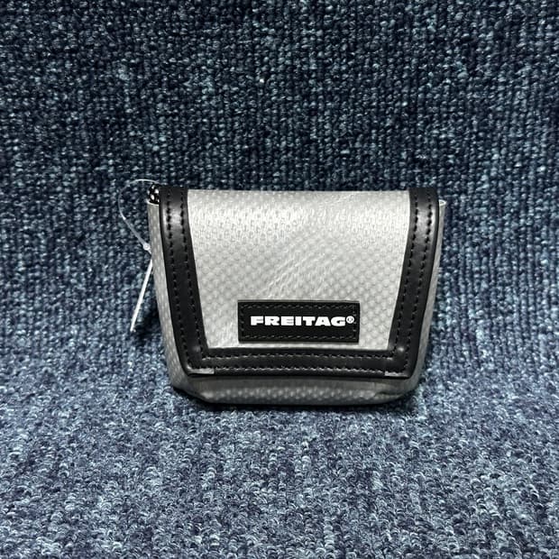 새제품 Freitag 프라이탁 미니 키링 판매(에어팟파우치)