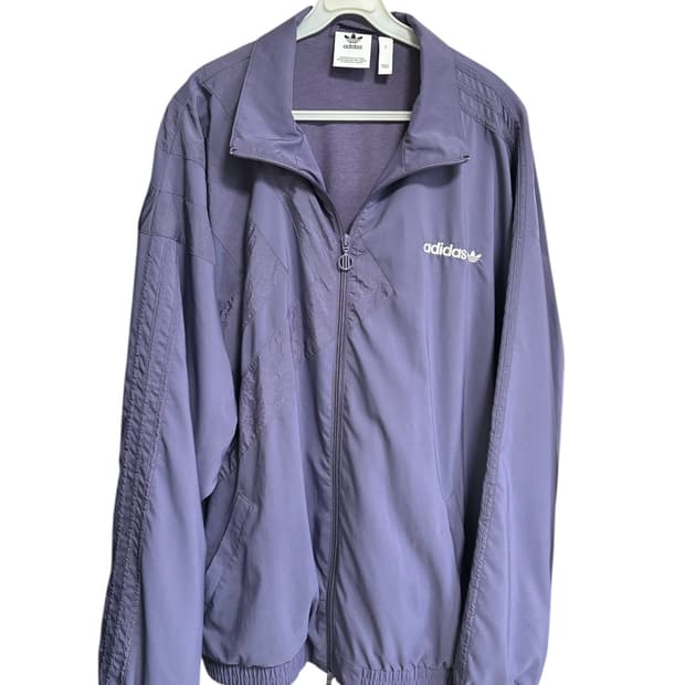 아디다스 뮤트 보라 바람막이