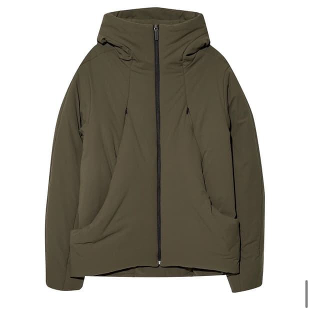 Hyeinseo 혜인서푸퍼자켓