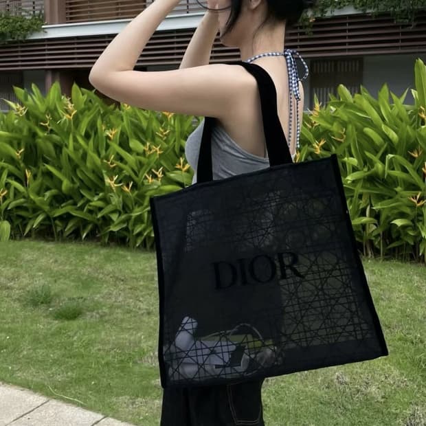 디올뷰티 까나쥬 메쉬 에코백 숄더백