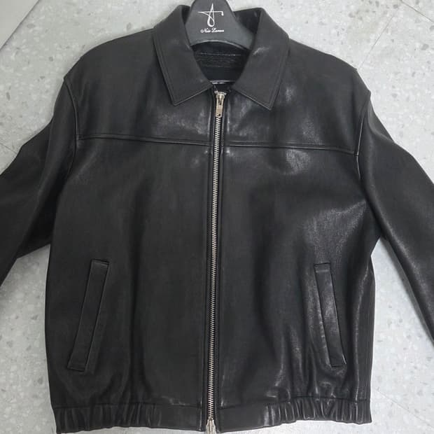 느와르라르메스 세미 오버핏 가죽자켓 48