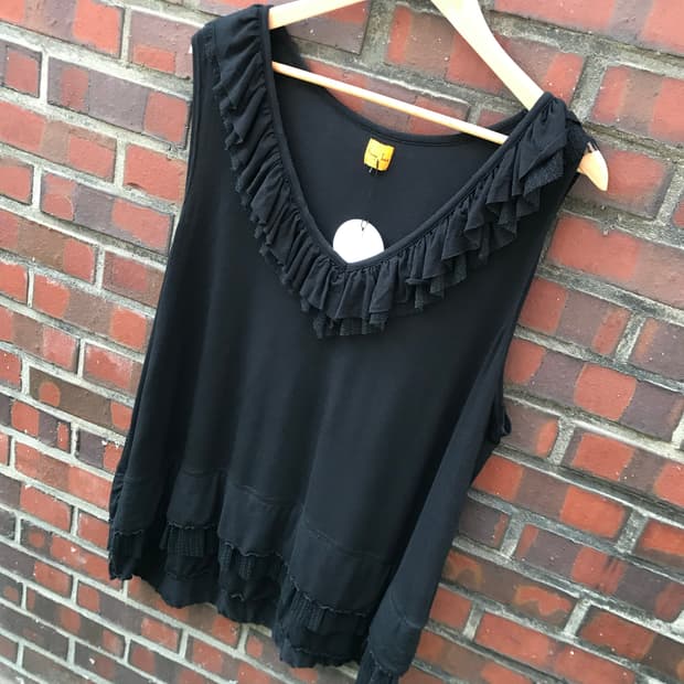 Vintage frill sleeveless