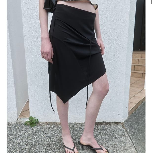 기준 Asymmetric Jersey Skirt Black