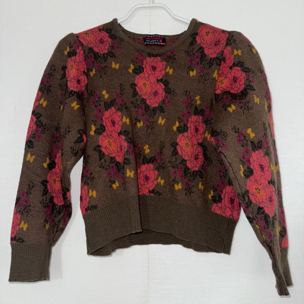 플라워 울 니트