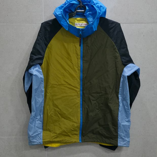 공용)마르니 X 유니클로 바람막이