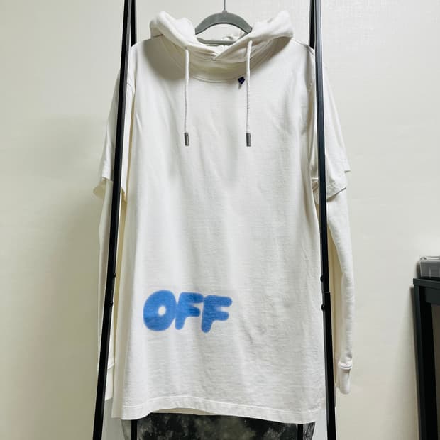 정품 XS) 오프화이트 스프레이 로고 레이어드 후드 티셔츠