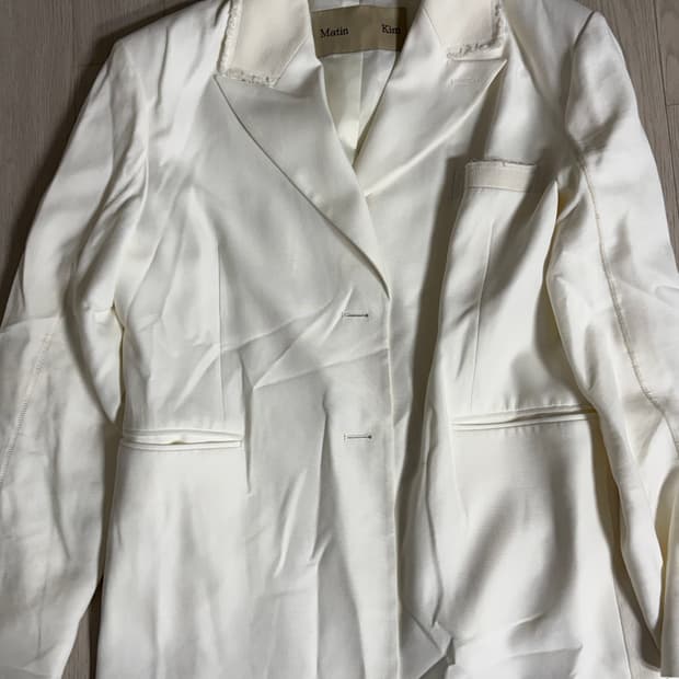 마뗑킴 블레이저