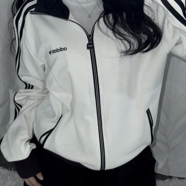 🐰아디다스 화이트 베켄바우어 스펠아웃 트랙탑🤍