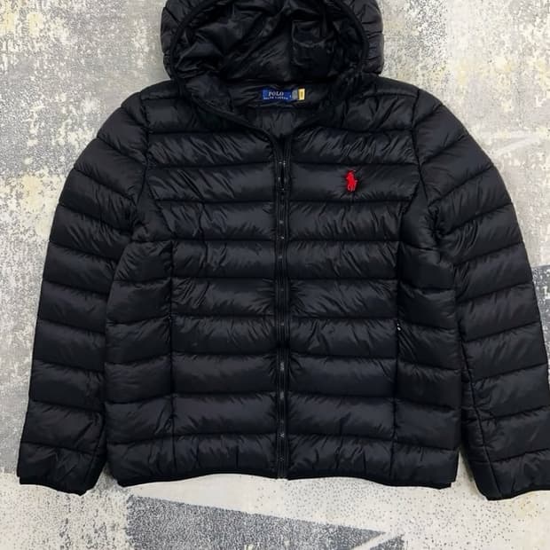 폴로 경량패딩