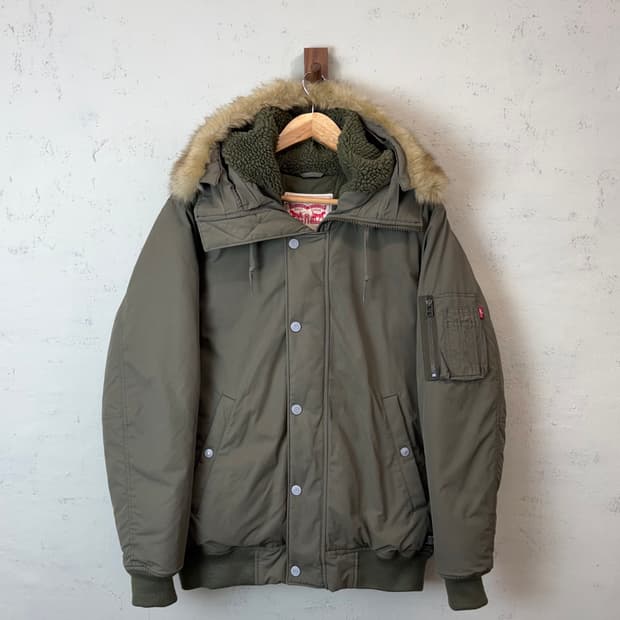 리바이스 빈티지 N2B 다운 자켓 카키