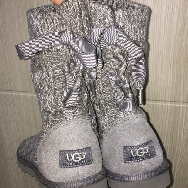 Ugg knit boots