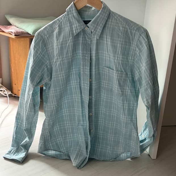 버버리 체크무늬 셔츠