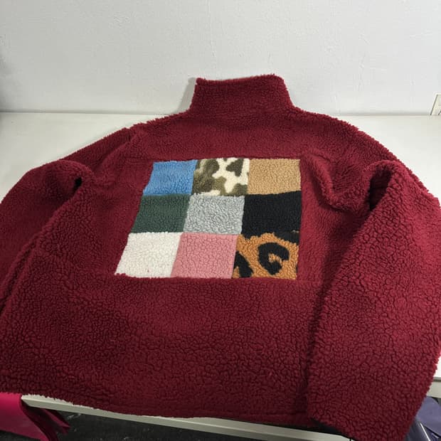 L 어널로이드 버건디 백로고 오버핏 후리스자켓