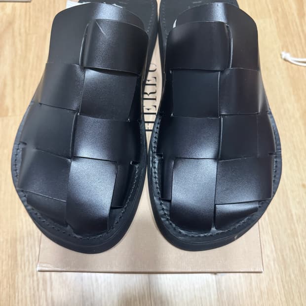 헤레우 레더 슬리퍼 