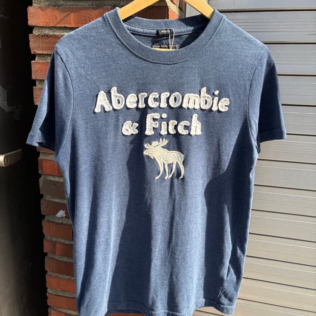 Abercrombie & Fitch 무스로고 반팔 티셔츠