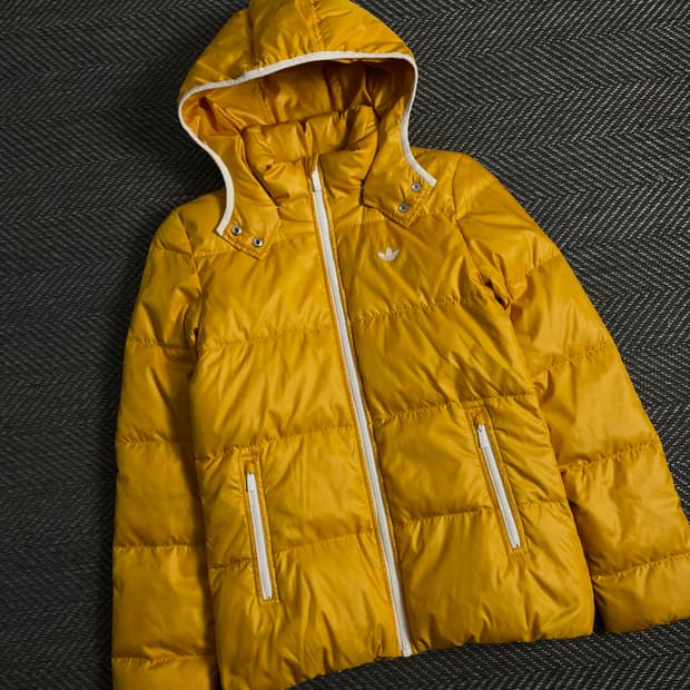 아디다스 트레포일 올드스쿨 후드 다운 푸퍼 패딩y 3759