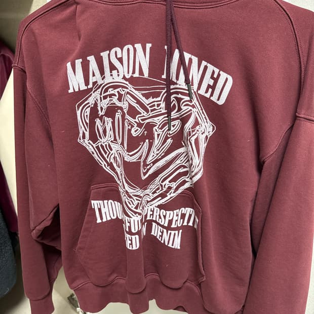 메종 미네드 두들 하트 후디 버건디