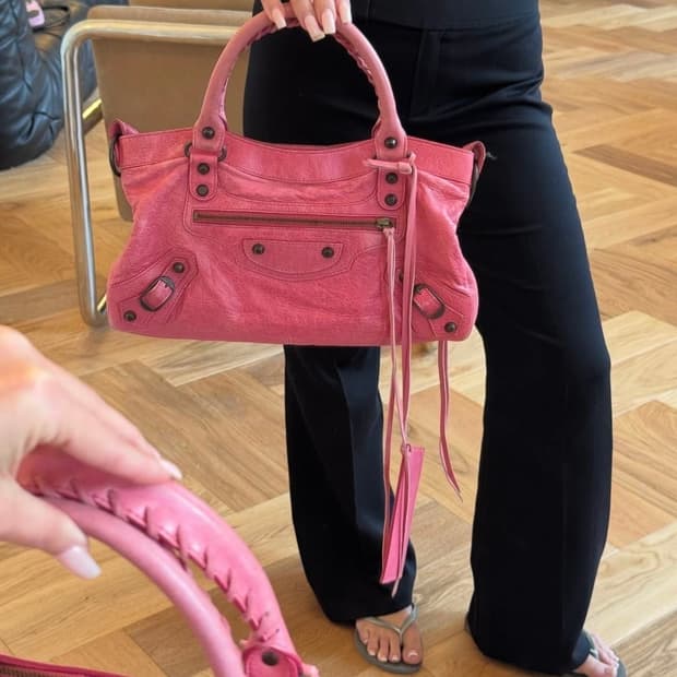 발렌시아가 퍼스트 시티백 핑크 스몰 상태 A+