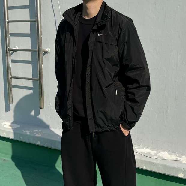 (100)나이키 바람막이