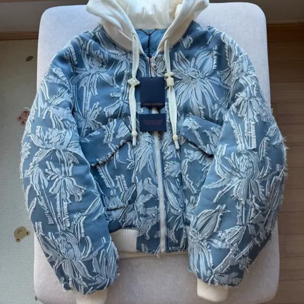 루이비통 패딩자켓