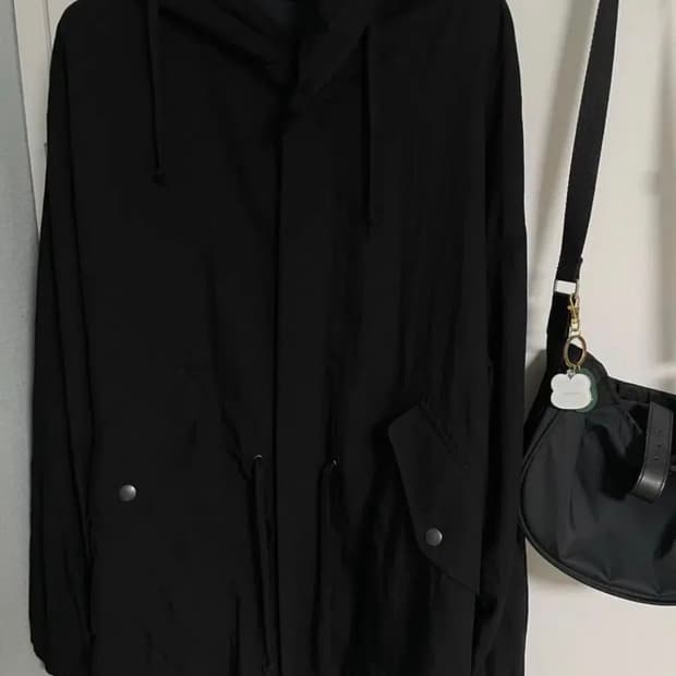 해칭룸 스노우 미드파카 4사이즈