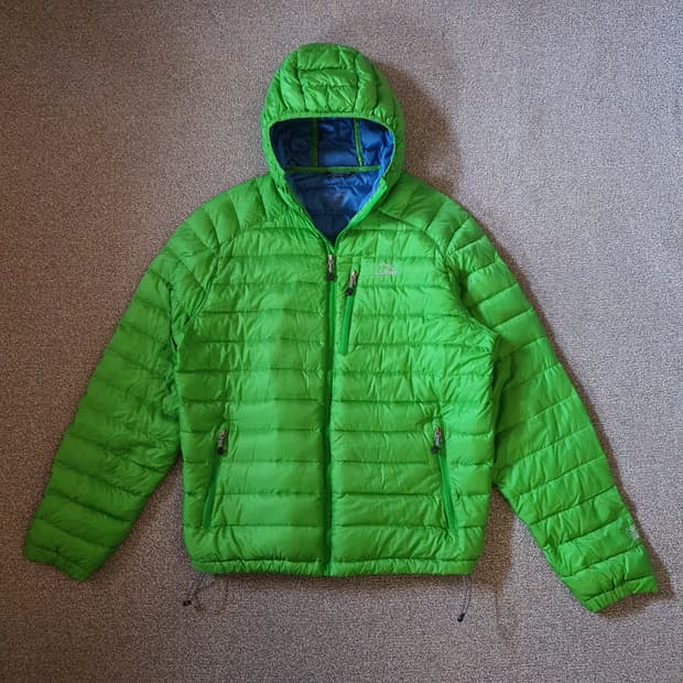 L.L.Bean의 울트라라이트 850 다운 스웨터 후디