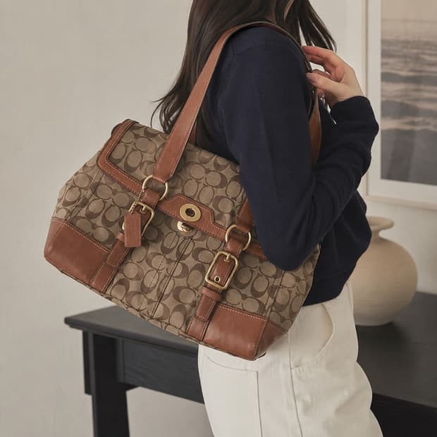 COACH 코치 y2k 시그니처 여성 숄더백 가방