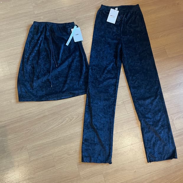 바니쉬먼트 레이어드 벨벳 스커트 / 팬츠 