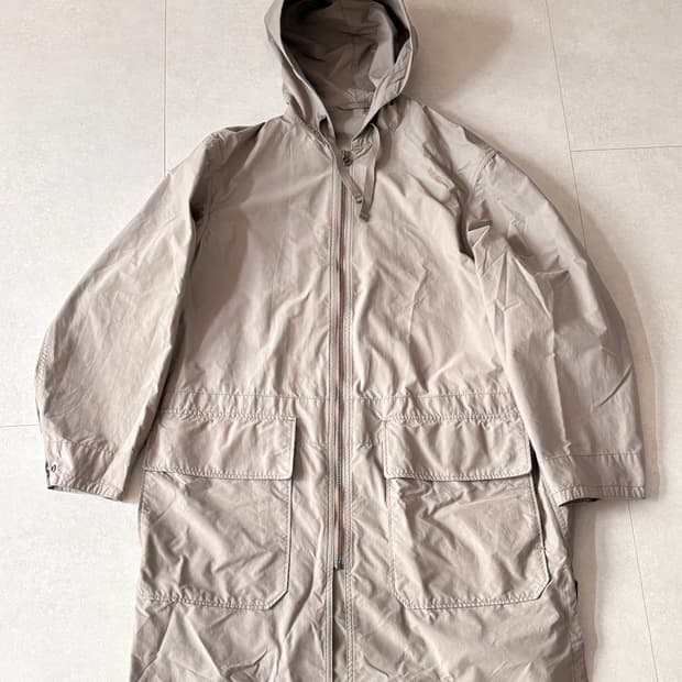 Uniqlo U의 M-51 재해석 — 르메르 감성 테크 모즈코트 M