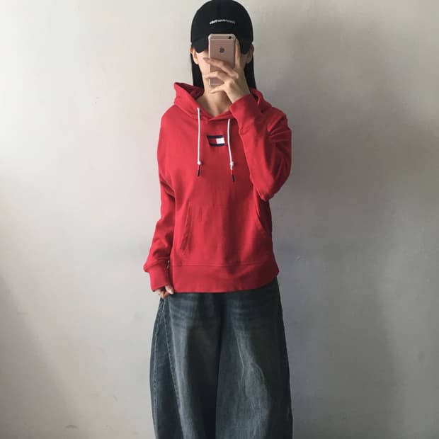 타미힐피거 로고 후드티