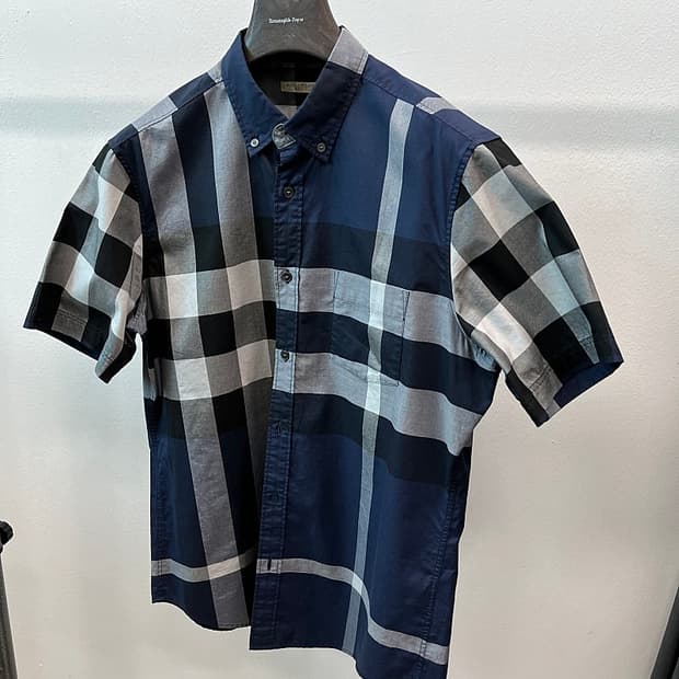 100) 버버리 반팔 체크셔츠 