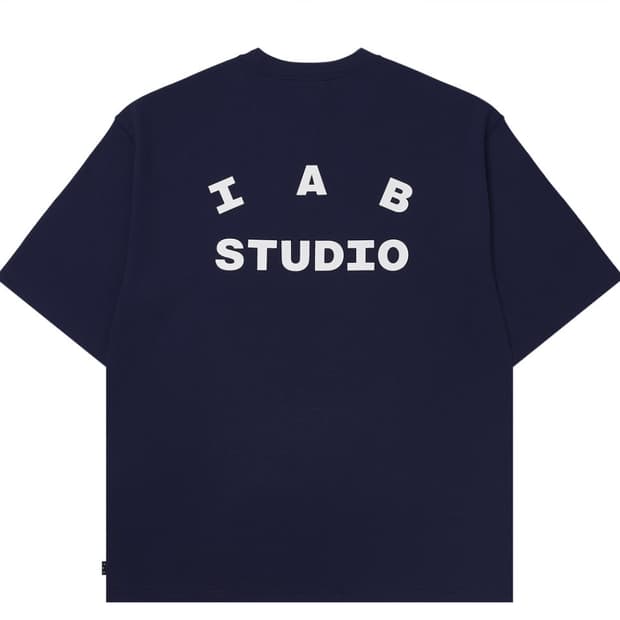 아이앱 스튜디오 아이앱 오리지널 티셔츠 네이비