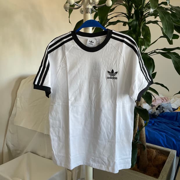 M adidas 아디다스 남자 여자 반팔 티셔츠
