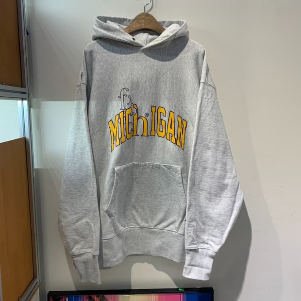 FETCH Michigan Logo Hoodie (Light Gray)