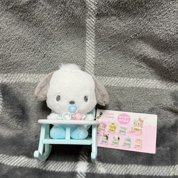 산리오 포차코 아기의자 피규어