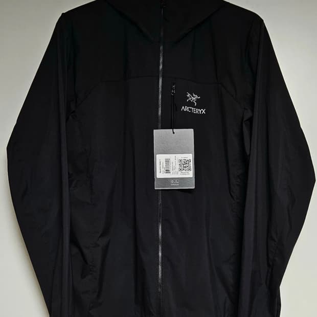 아크테릭스 스쿼미시 바람막이 M 거의 새제품
