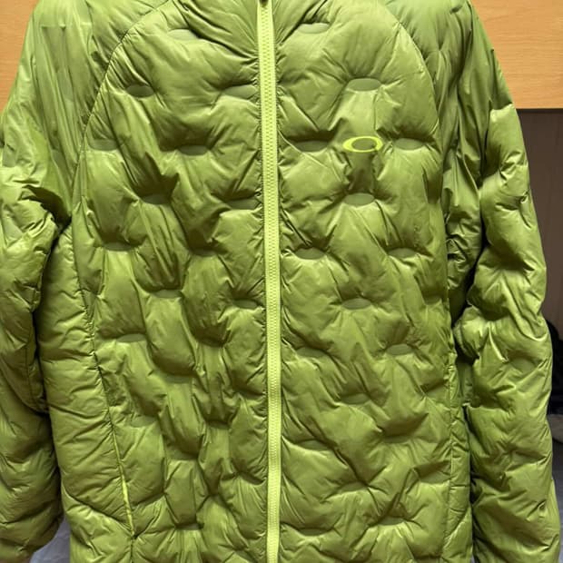 오클리 경량패딩