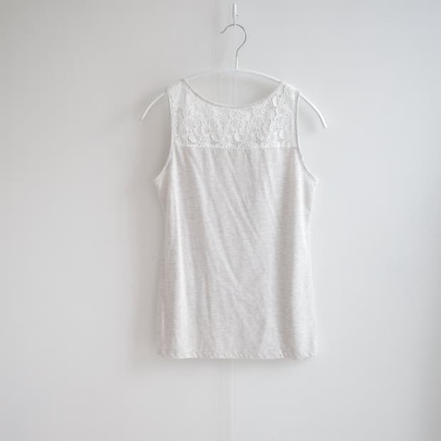 Oatmeal back lace sleeveless
