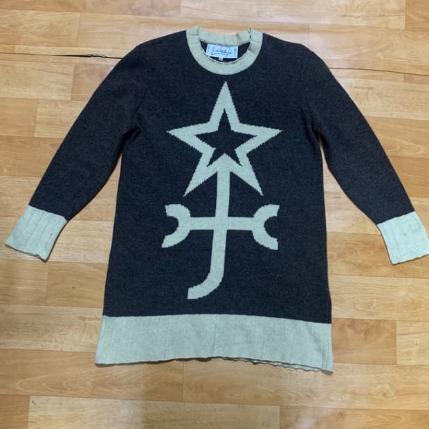 CASTELBAJAC 까스텔바작(장 샤를 드 까스텔바작) 롱-니트웨어