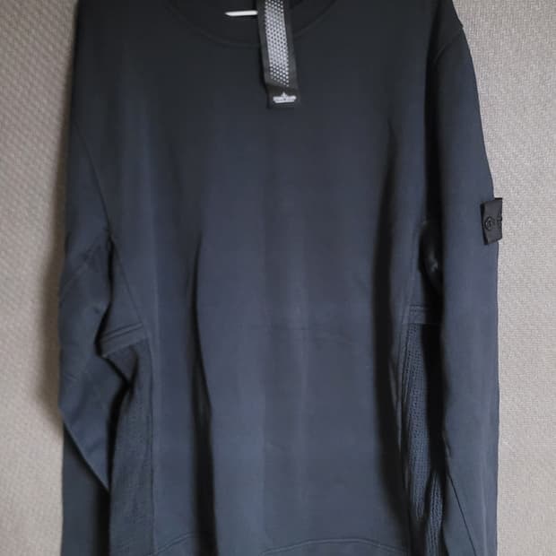 스톤아일랜드 맨투맨