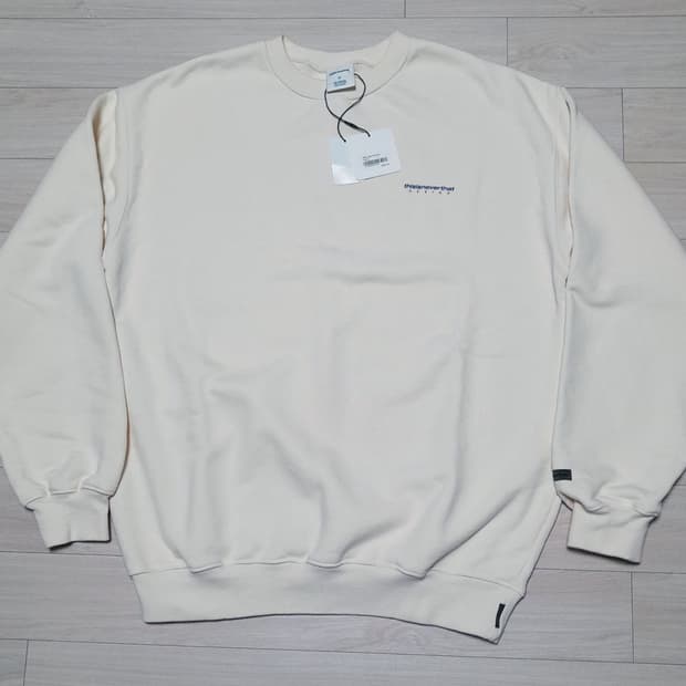 💥(새상품) 디스이즈네버댓 스웻셔츠 아이보리 (M)  