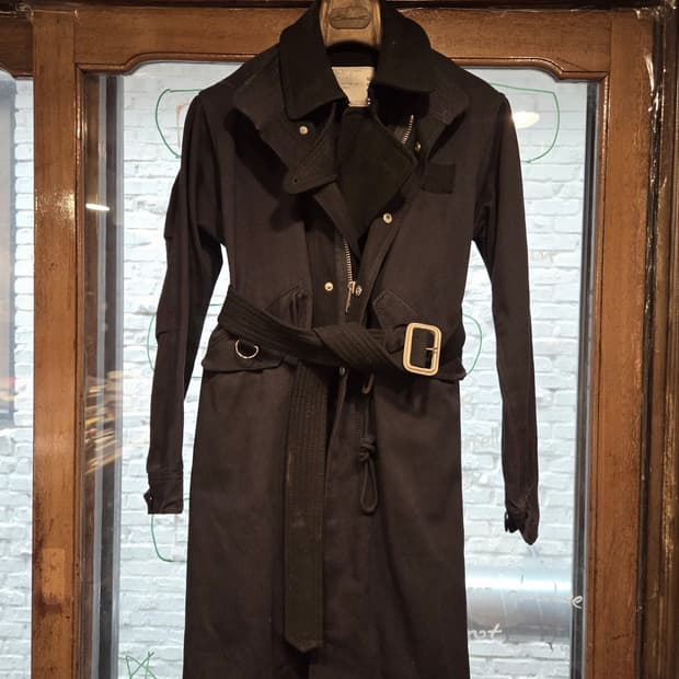 사카이 아방가르드 트렌치코트