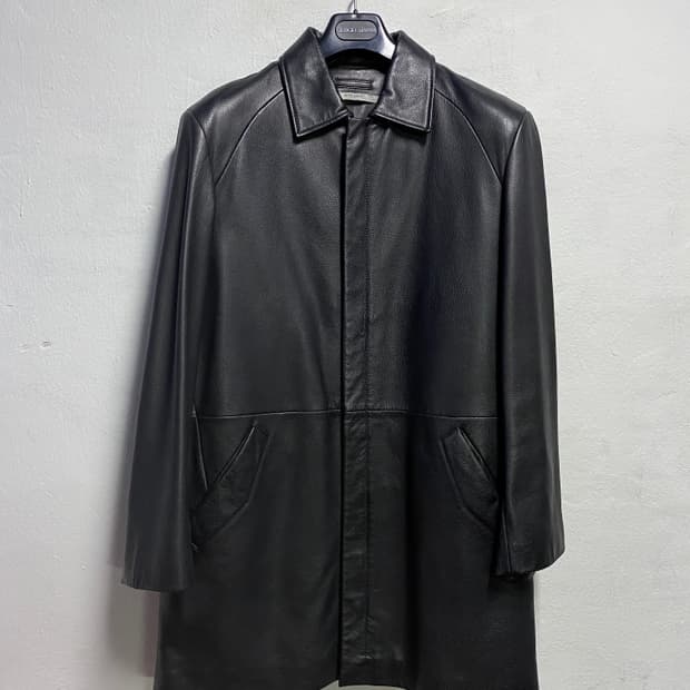 지방시 레더코트 M 100-105정도