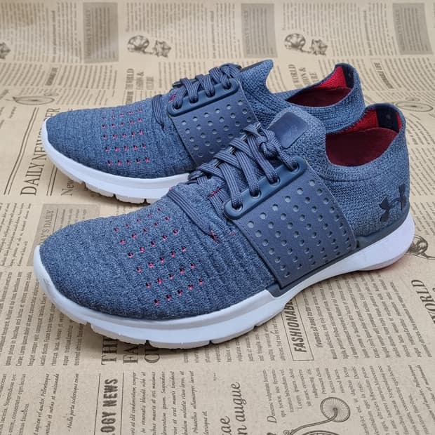 언더아머 스피드폼 여성런닝화235